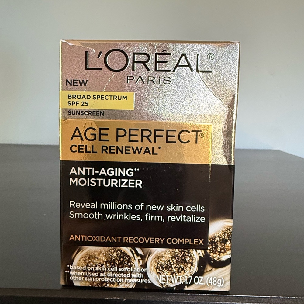 L'Oreal Age Perfect Cell Renewal Anti-Aging Moisturizer - SPF 25, NEW Full Size